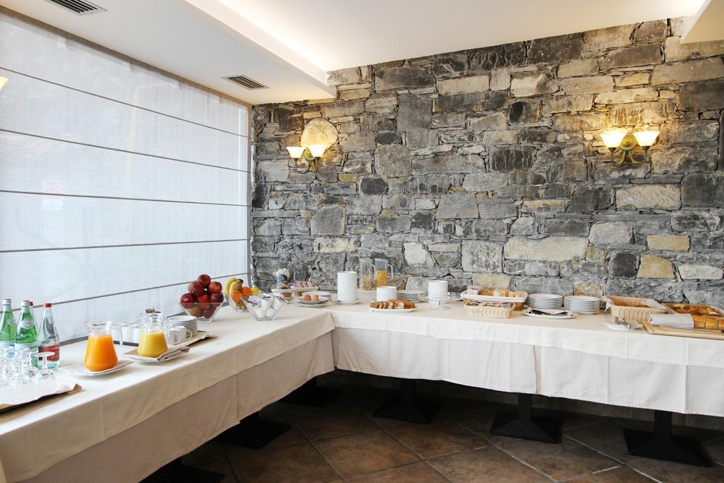 Hotel Garni Villa Hadeel Cadenabbia Buitenkant foto